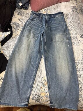 Lucky Brand Light Wash Wide Leg Flare Jeans